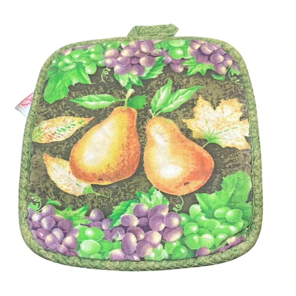 Better Homes and Gardens Pot Holder Set Green Fruit Pear Grape Quilted Vintage